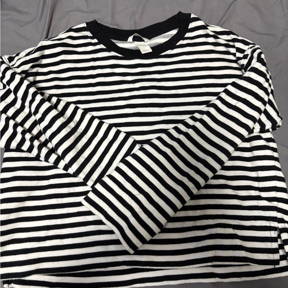 H&M Sweaters - H&M Black and White Striped Crew Neck Sweater